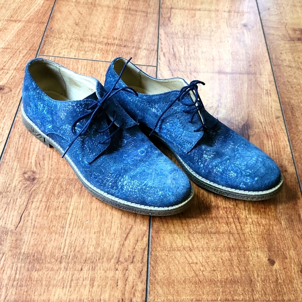 Women's Suede Leather Oxford Shoe